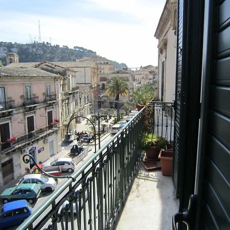 Casa Vacanze Mafalda Apartment Модика Екстериор снимка
