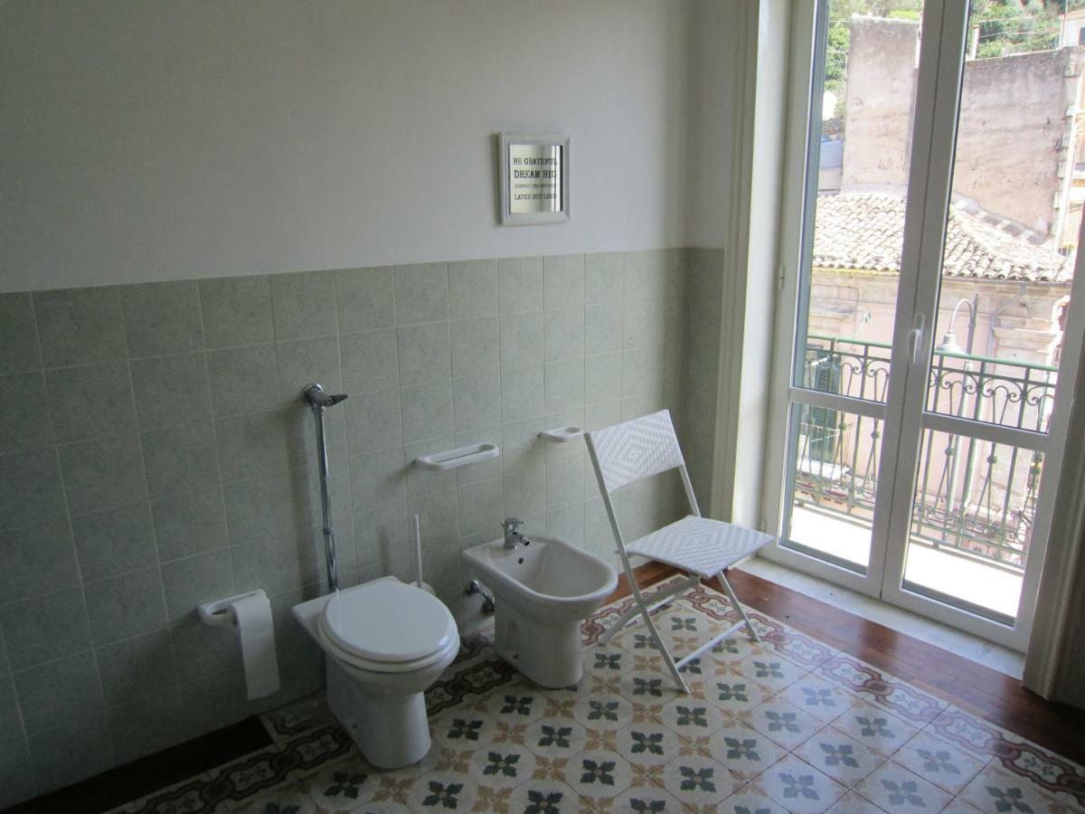 Casa Vacanze Mafalda Apartment Модика Екстериор снимка